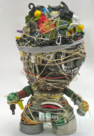 http://www.junk-culture.com/2012/08/donald-edwards-junk-art.html